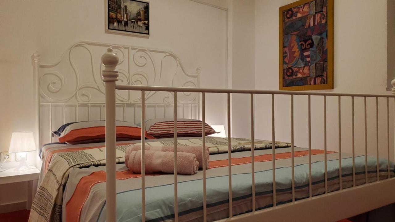 山脚下，舒适温馨海景公寓 Athen Eksteriør billede